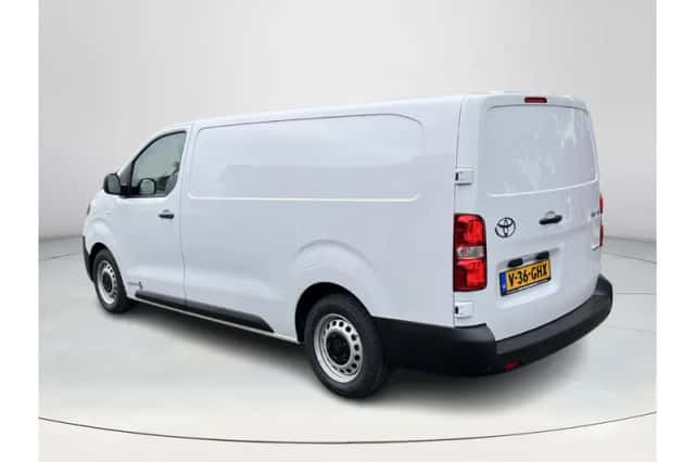 Toyota Proace (2024) thumbnail 3