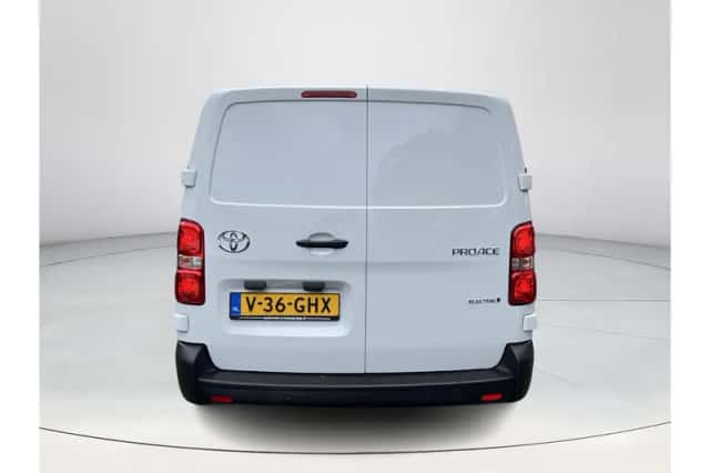 Toyota Proace (2024) thumbnail 4