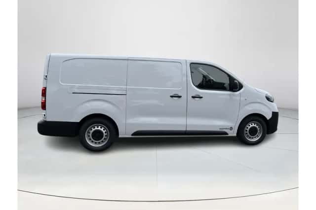 Toyota Proace (2024) thumbnail 6