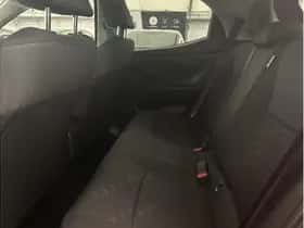 Toyota Yaris (2024) thumbnail 13