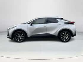 Toyota C-HR (2024) thumbnail 2