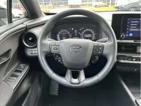 Toyota C-HR (2024) thumbnail 18