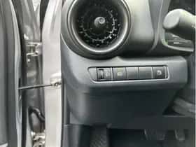 Toyota C-HR (2024) thumbnail 20