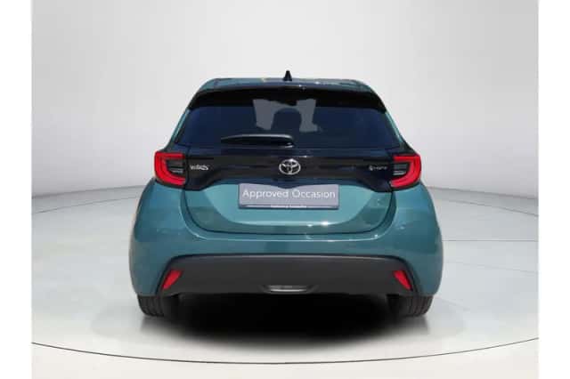 Toyota Yaris (2025) thumbnail 4