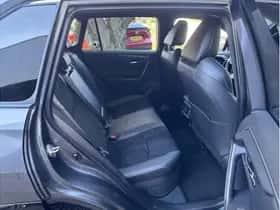Toyota RAV4 (2024) thumbnail 13