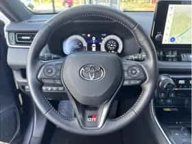 Toyota RAV4 (2024) thumbnail 16