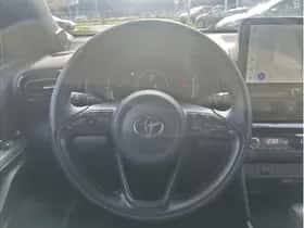 Toyota Yaris Cross (2024) thumbnail 18