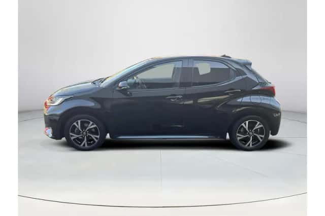 Toyota Yaris (2025) thumbnail 2