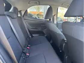 Toyota Yaris (2025) thumbnail 15