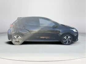 Toyota Yaris (2025) thumbnail 6