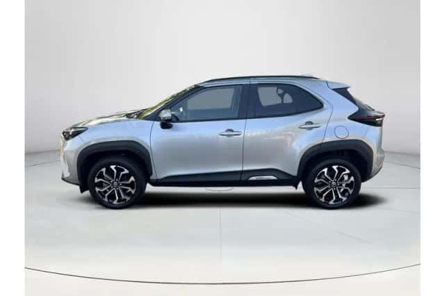 Toyota Yaris Cross (2025) thumbnail 2