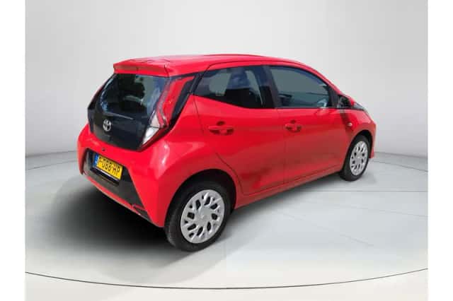 Toyota Aygo (2022) thumbnail 5