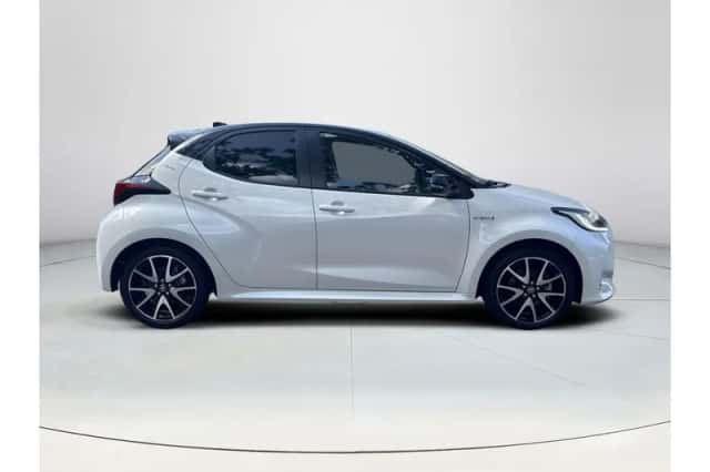 Toyota Yaris (2021) thumbnail 6