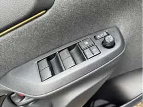 Toyota Yaris Cross (2022) thumbnail 31