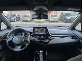 Toyota C-HR (2022) thumbnail 25