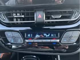 Toyota C-HR (2022) thumbnail 28
