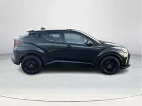 Toyota C-HR (2022) thumbnail 4