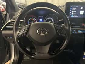 Toyota C-HR (2023) thumbnail 14
