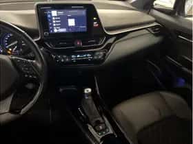 Toyota C-HR (2023) thumbnail 15
