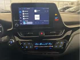 Toyota C-HR (2023) thumbnail 16