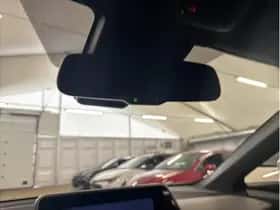 Toyota C-HR (2023) thumbnail 28