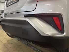 Toyota C-HR (2023) thumbnail 31