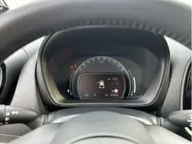 Toyota Aygo X (2024) thumbnail 24