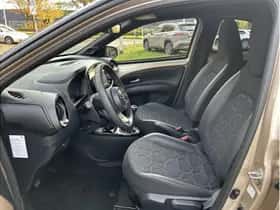 Toyota Aygo X (2024) thumbnail 9