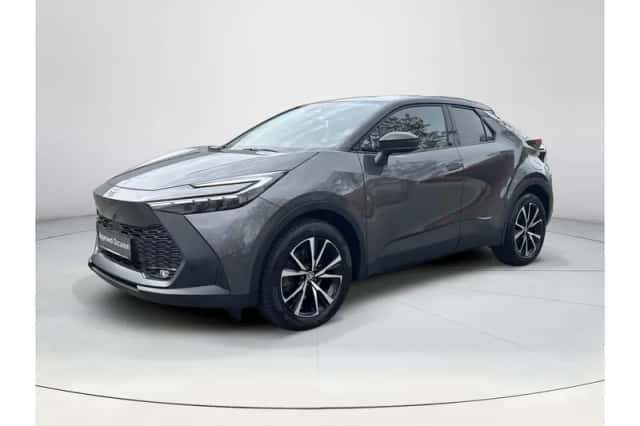Toyota C-HR (2025) thumbnail 1
