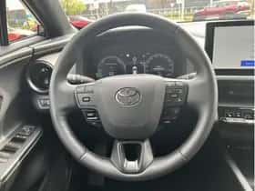Toyota C-HR (2025) thumbnail 19