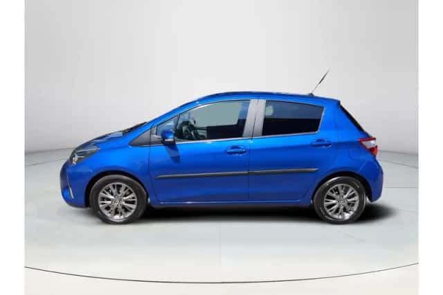 Toyota Yaris (2019) thumbnail 2