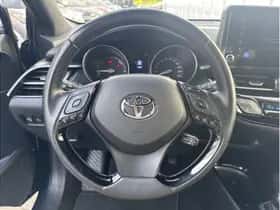Toyota C-HR (2023) thumbnail 16