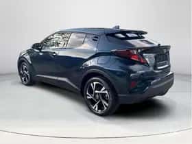 Toyota C-HR (2023) thumbnail 3