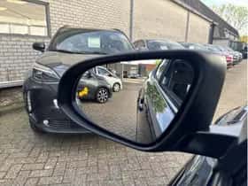 Toyota C-HR (2023) thumbnail 27