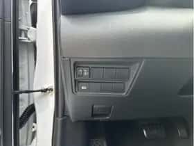 Toyota Yaris (2022) thumbnail 21