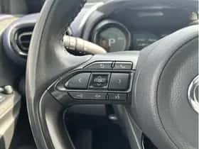 Toyota Yaris (2022) thumbnail 22