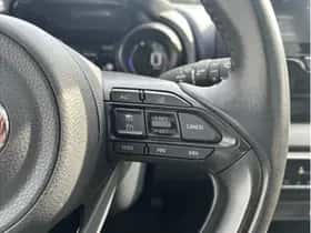 Toyota Yaris (2022) thumbnail 23
