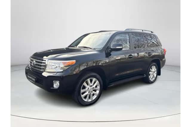 Toyota Land Cruiser (2012) thumbnail 1