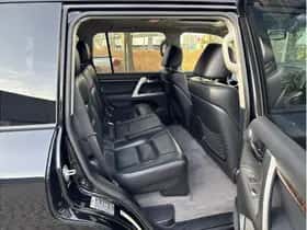 Toyota Land Cruiser (2012) thumbnail 13