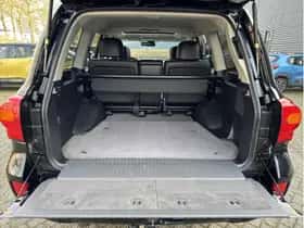 Toyota Land Cruiser (2012) thumbnail 14