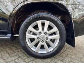 Toyota Land Cruiser (2012) thumbnail 34