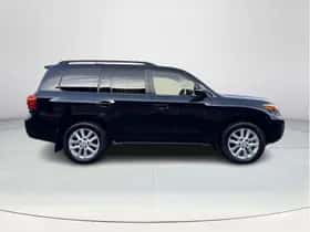 Toyota Land Cruiser (2012) thumbnail 6