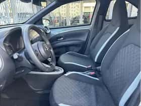Toyota Aygo X (2024) thumbnail 12