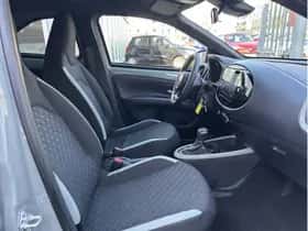 Toyota Aygo X (2024) thumbnail 16