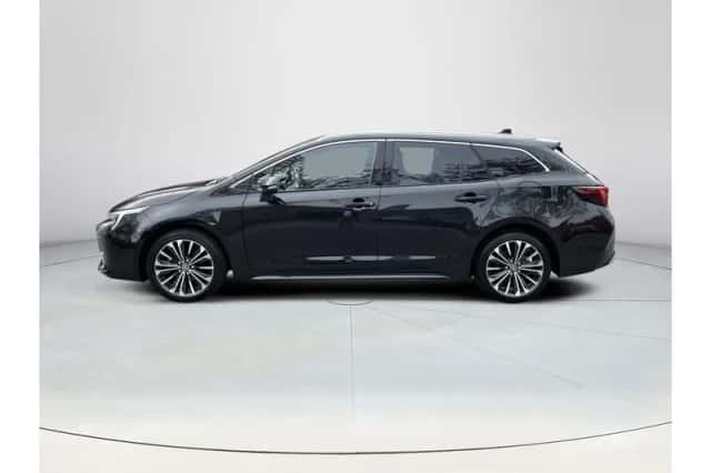 Toyota Corolla (2025) thumbnail 2