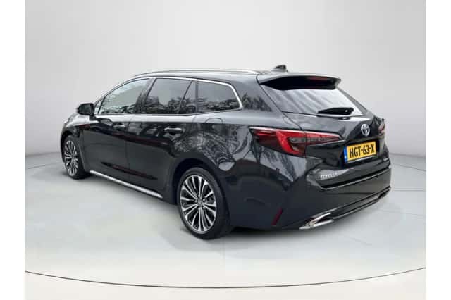 Toyota Corolla (2025) thumbnail 3