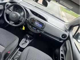 Toyota Yaris (2019) thumbnail 12