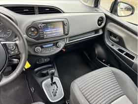 Toyota Yaris (2019) thumbnail 21