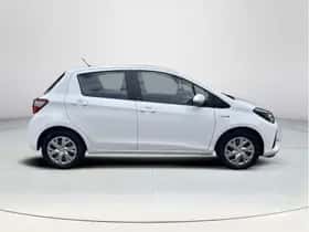 Toyota Yaris (2019) thumbnail 6
