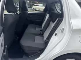Toyota Yaris (2019) thumbnail 10